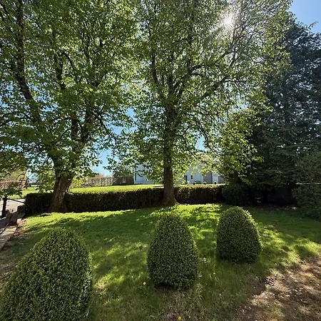 Le Clos Des Marronniers * Leglise